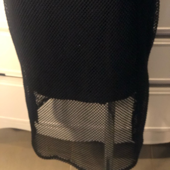 Black dress - Picture 4 of 5